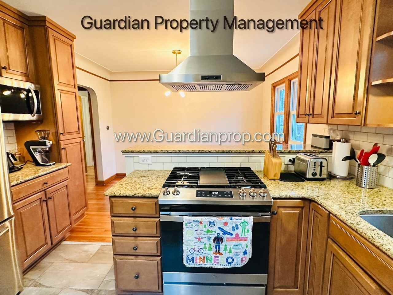 5633 Harriet Ave - Photo 3 of 27