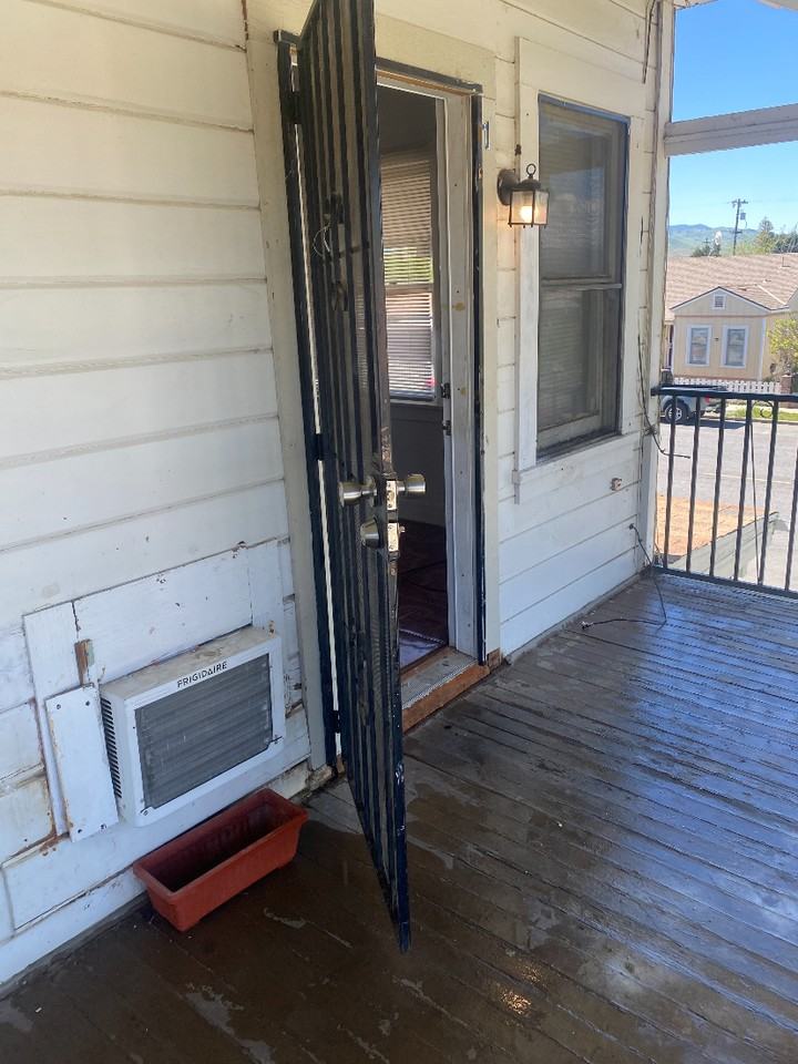 252 E Cedar Ave #1 - Photo 2 of 8