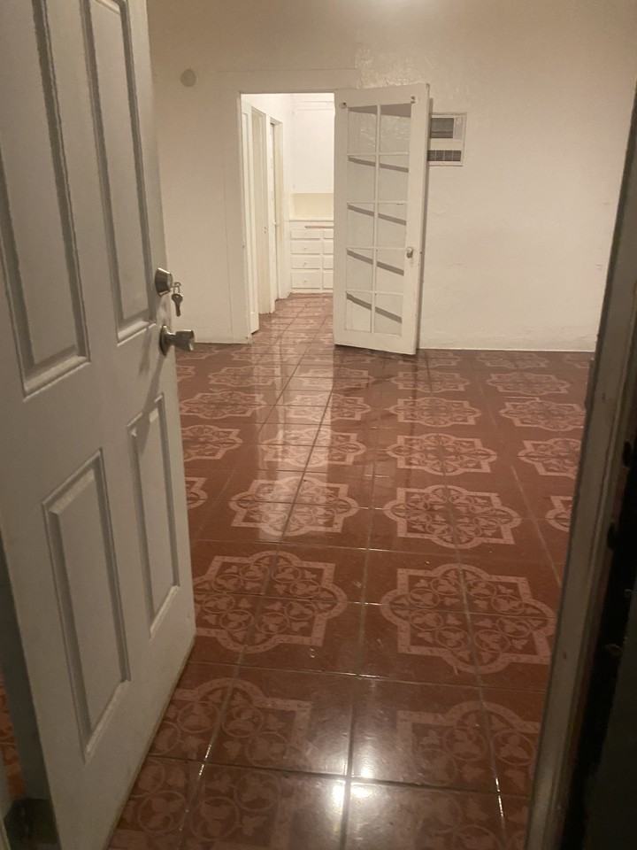 252 E Cedar Ave #1 - Photo 3 of 8