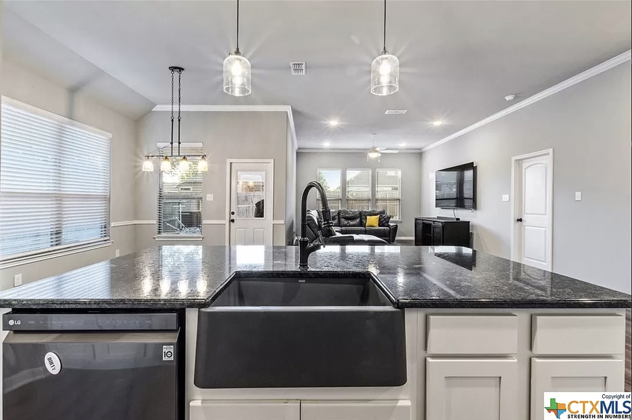 1112 Pinwheel Dr #NA - Photo 2 of 15