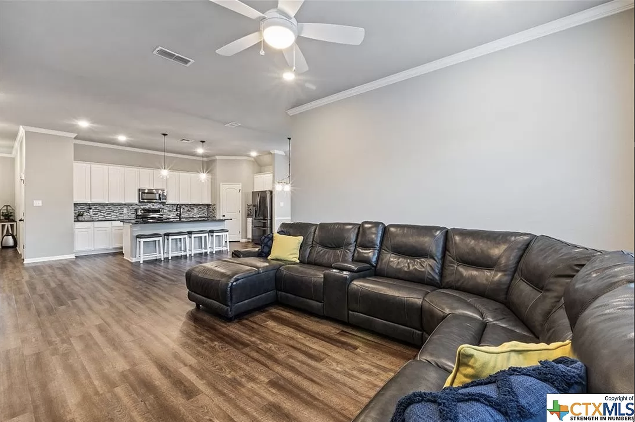 1112 Pinwheel Dr #NA - Photo 4 of 15