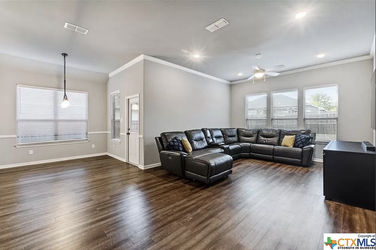 1112 Pinwheel Dr #NA - Photo 6 of 15