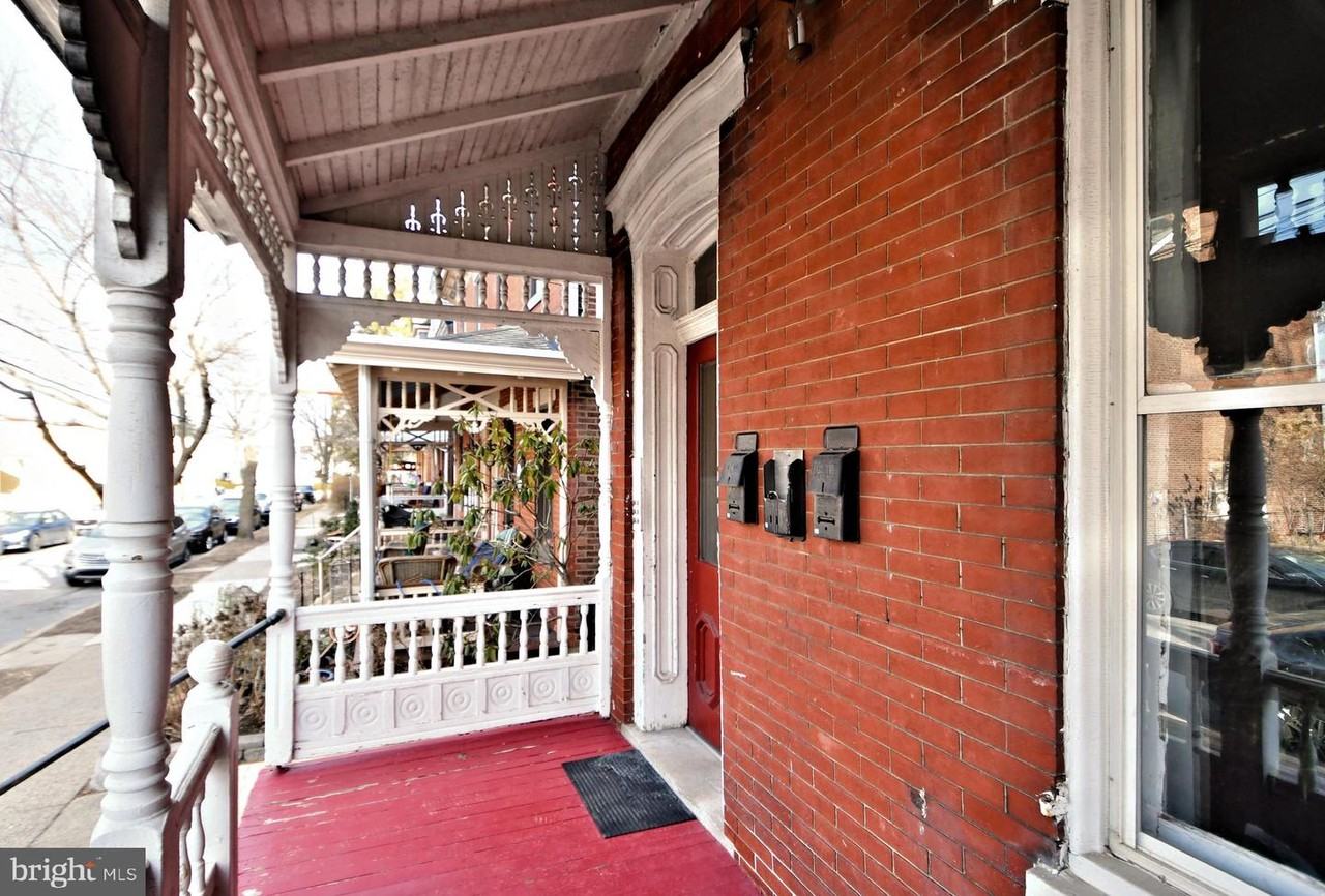 226 Morgan Street - Photo 3 of 25