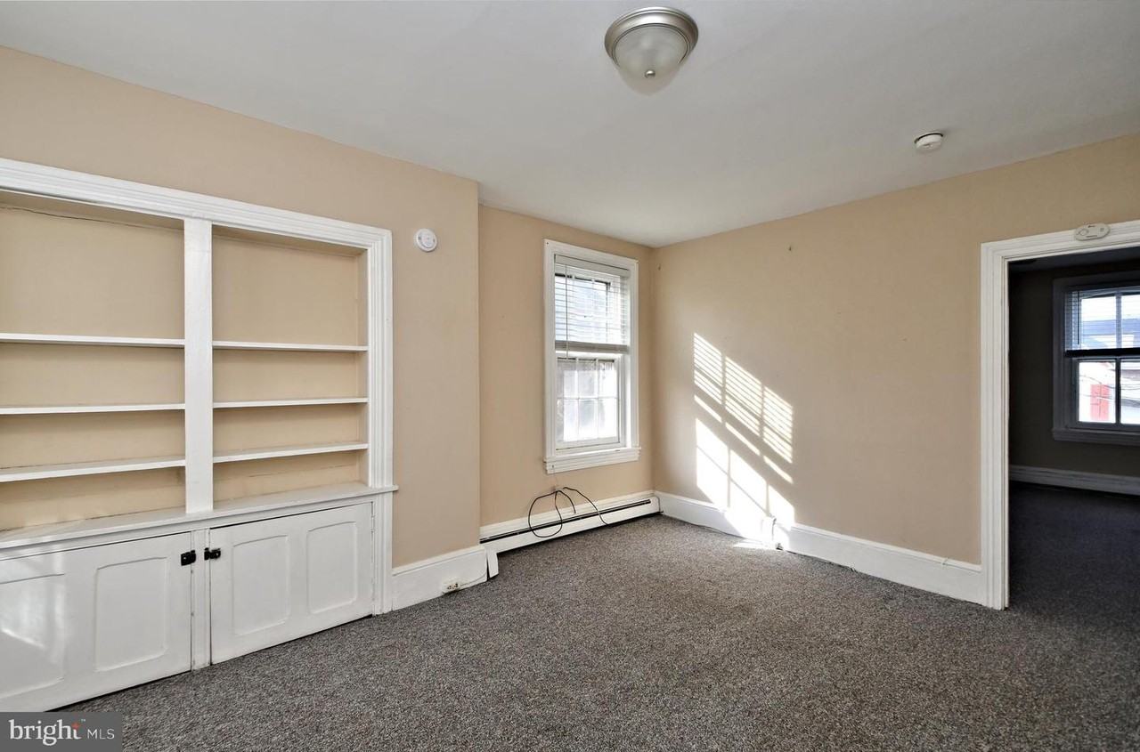 226 Morgan Street - Photo 6 of 25