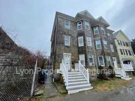 106 Winsor St - Photo 1 of 1