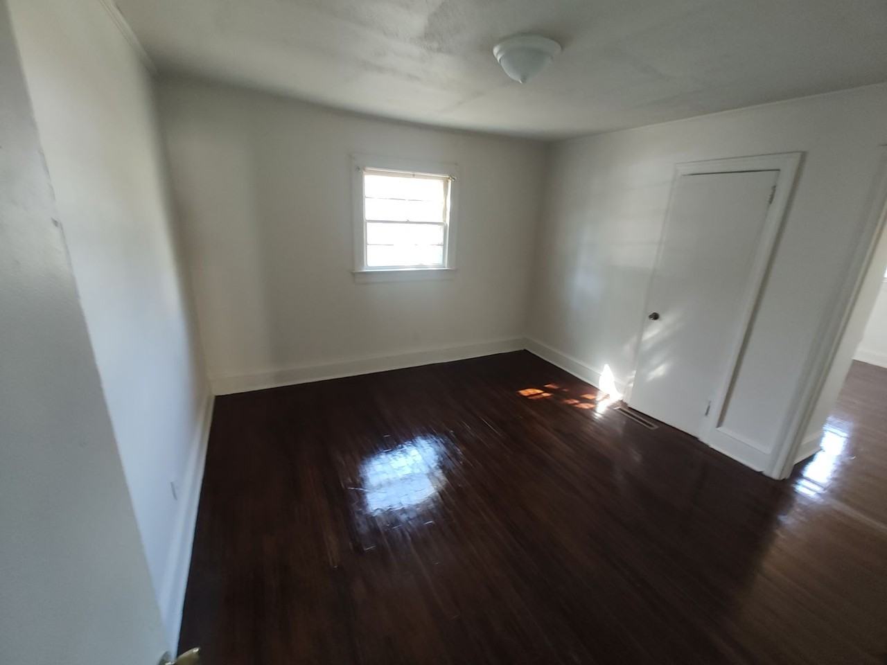 602 Dixon St - Photo 3 of 12