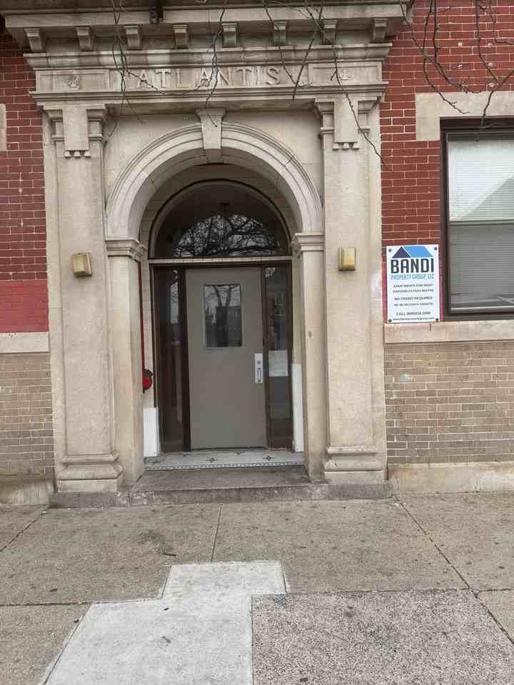 2628 Atlantic Ave #101