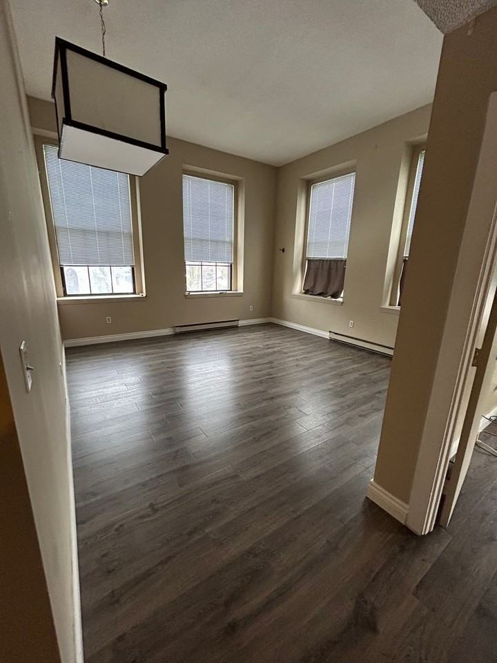 230 Gorham St - Photo 2 of 13