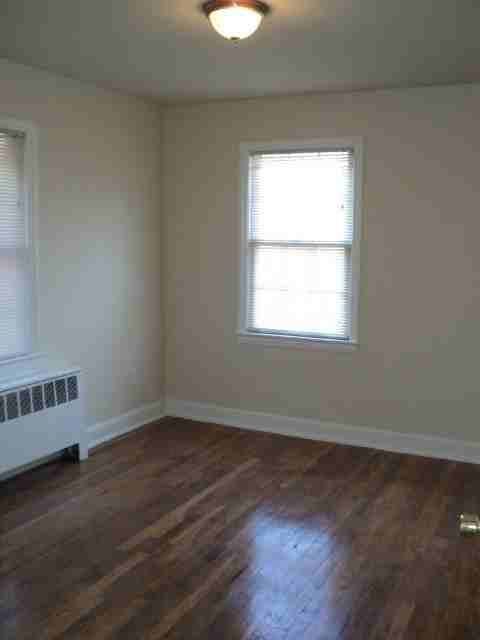3517 Brothers Place Southeast - Photo 6 of 12