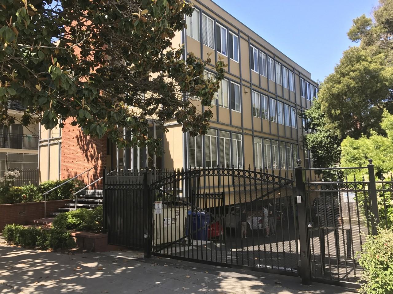 2508 Hillegass Avenue - Photo 4 of 21