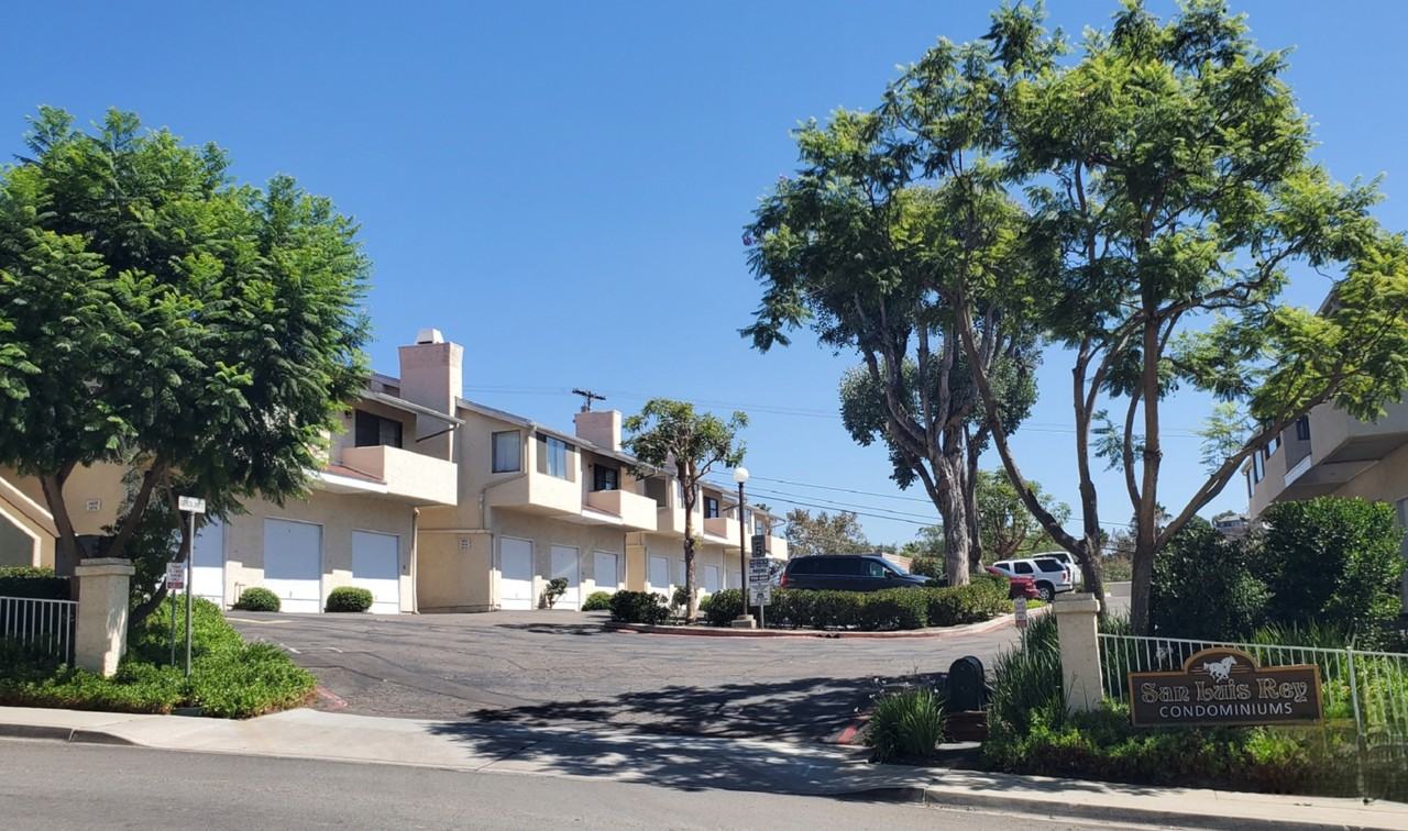 Avenida Jinete - Photo 2 of 4