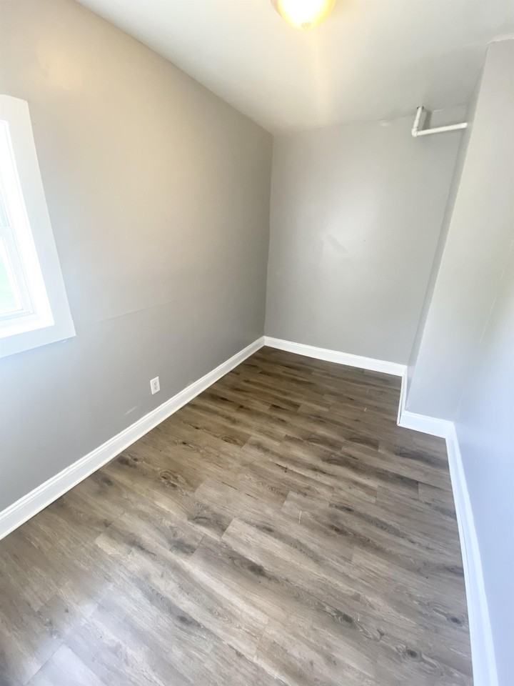 708-710 State Street - Photo 4 of 14