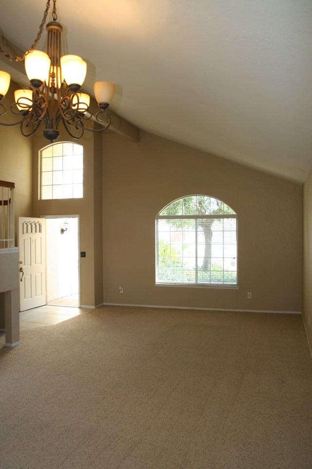 10408 Walnut Creek Ct - Photo 3 of 24