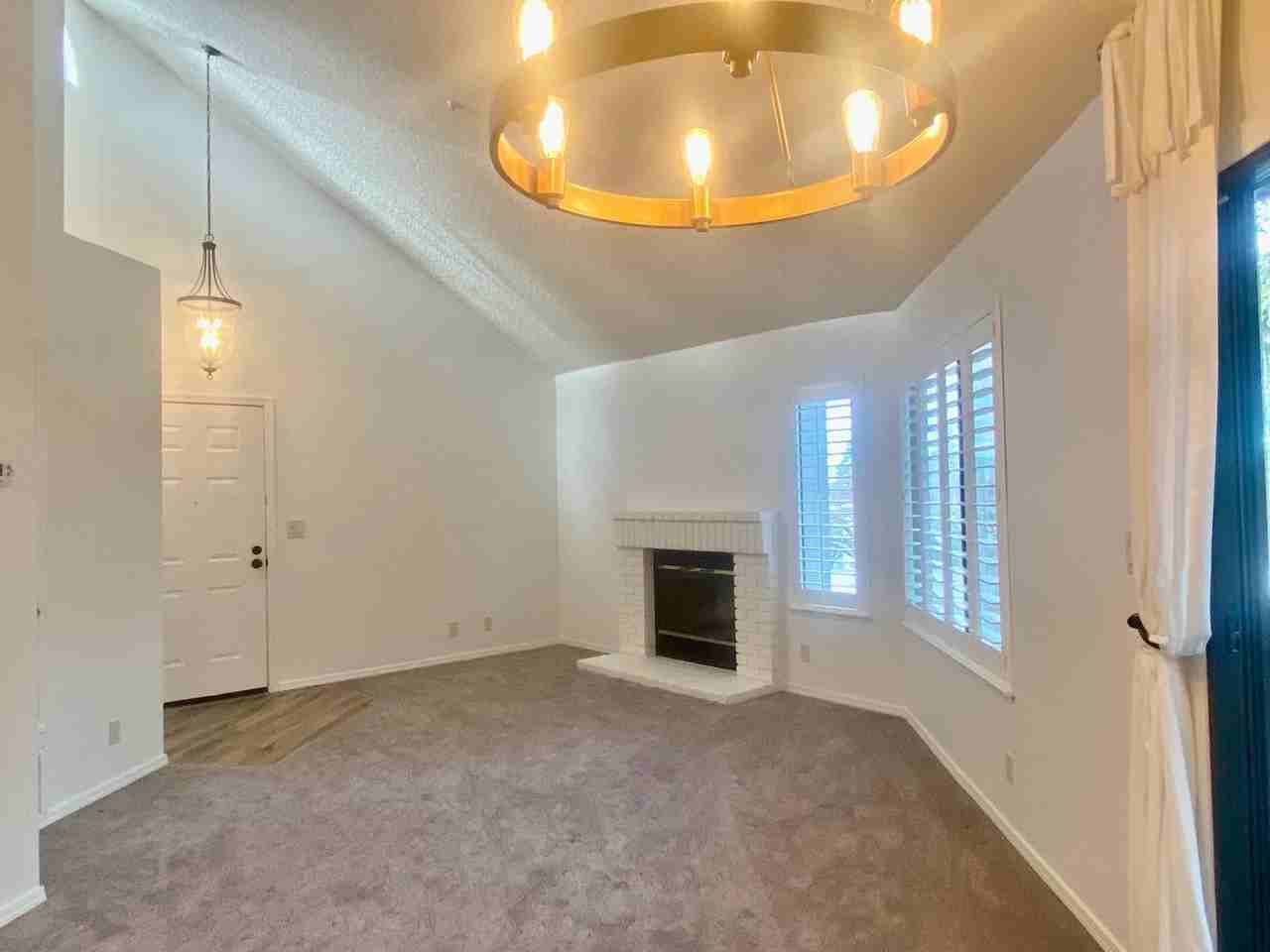 3348 Smoketree Commons Dr - Photo 3 of 19