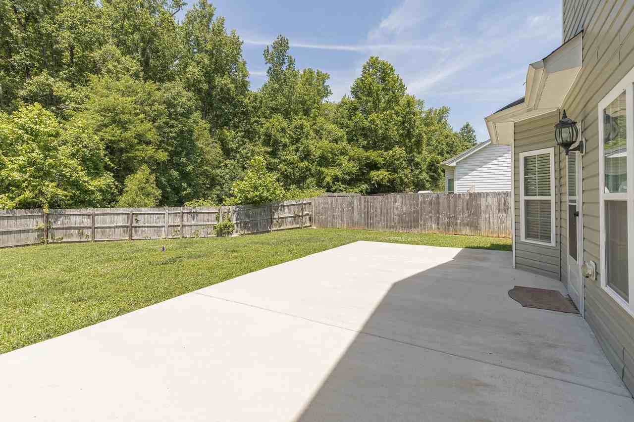 5907 Landerwood Dr - Photo 6 of 36