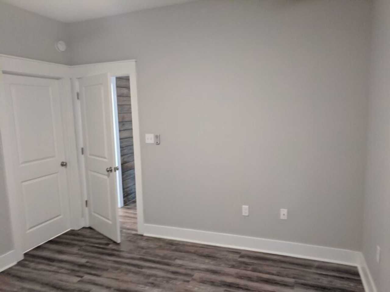 1657 Mayhew St - Photo 5 of 36