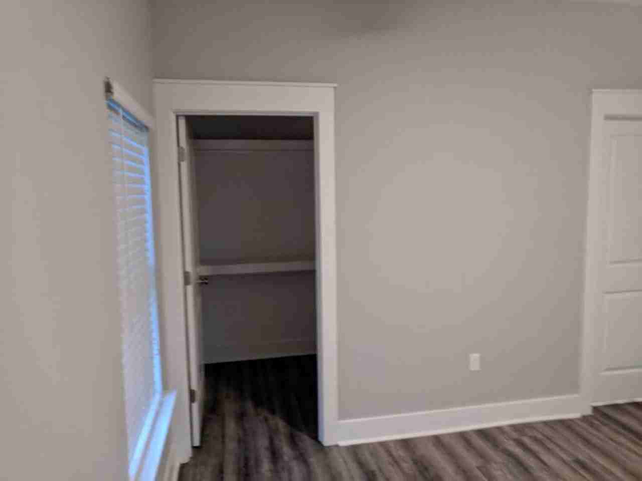 1657 Mayhew St - Photo 7 of 36