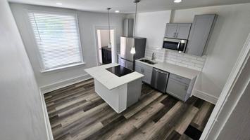 featured image of 1413 Gault St