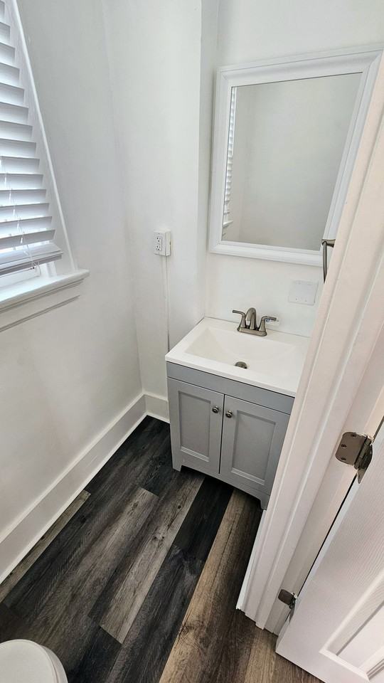1413 Gault St - Photo 6 of 34