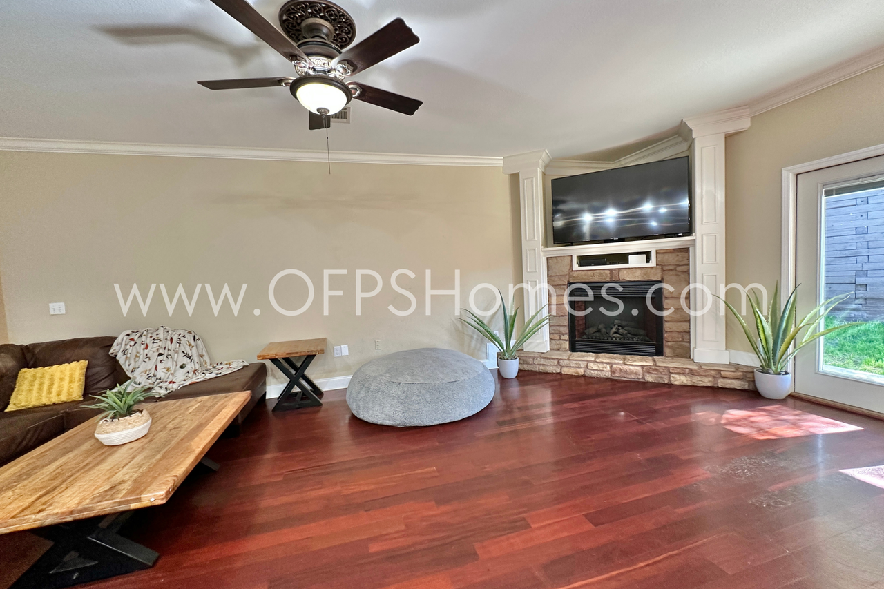 4559 Hermosa Rd - Photo 6 of 50
