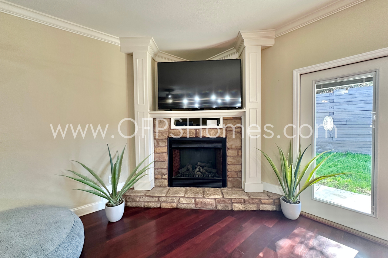 4559 Hermosa Rd - Photo 7 of 50