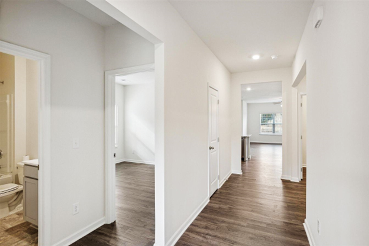 1164 Ridge Parke - Photo 3 of 22