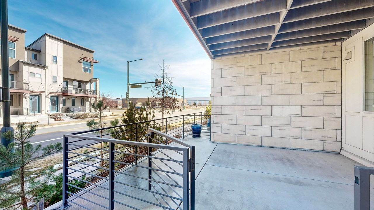 9076 E 50th Ave - Photo 2 of 38