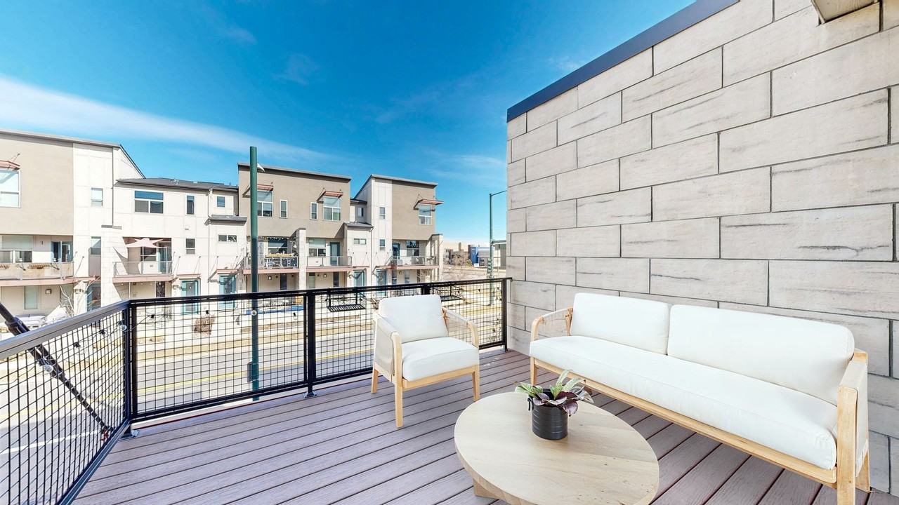 9076 E 50th Ave - Photo 7 of 38