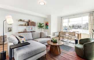 801 Sw Bradbury Way - Photo 1 of 1