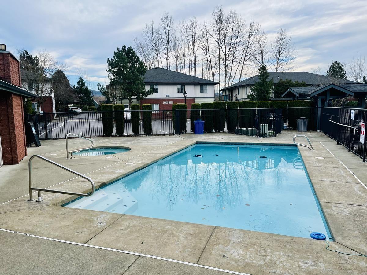 3126 Racine St - Photo 2 of 8