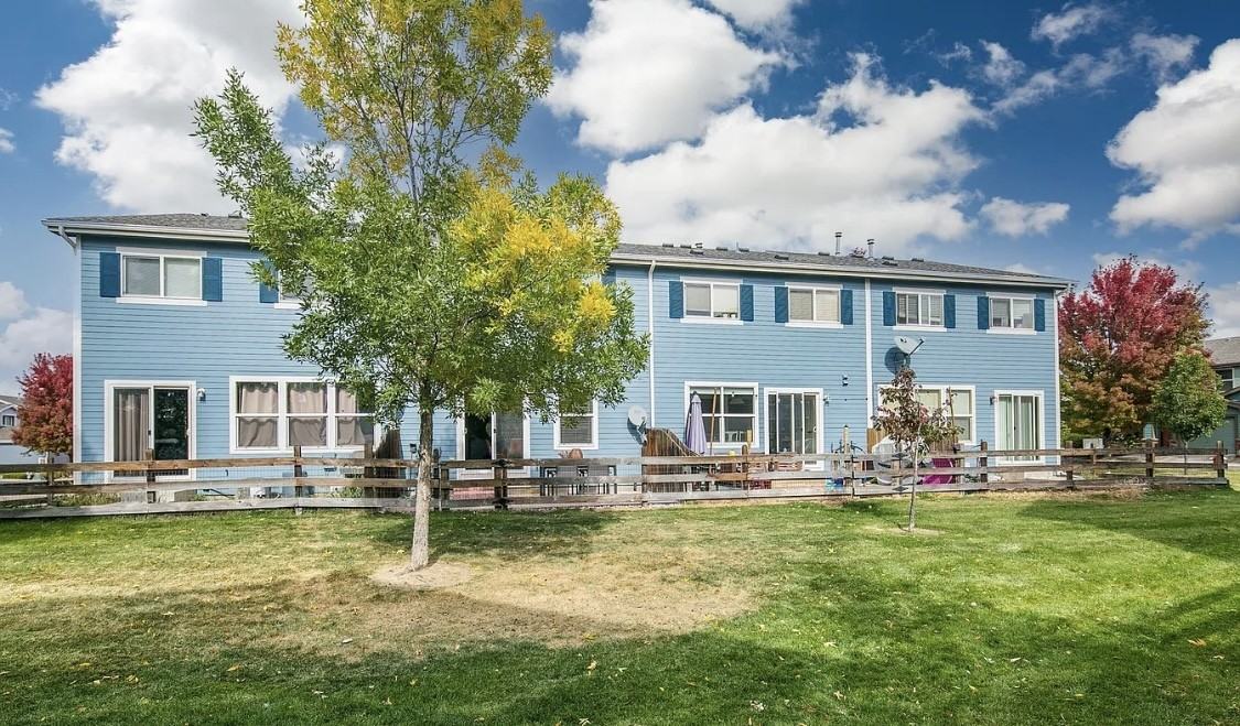 282 Smith Cir #1 - Photo 2 of 23