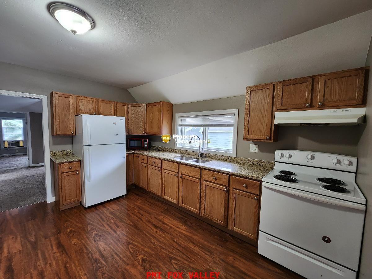 288 S Hickory St - Photo 3 of 12