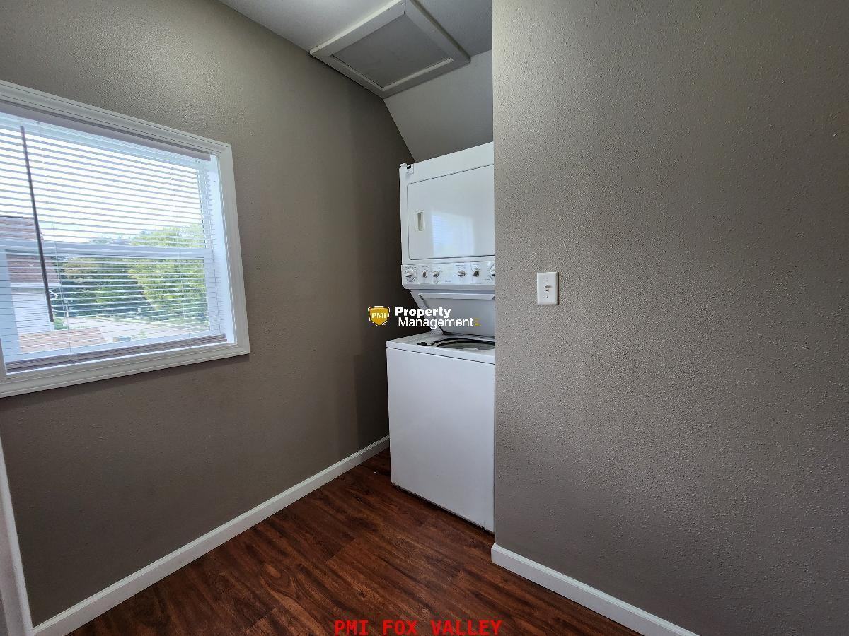 288 S Hickory St - Photo 6 of 12