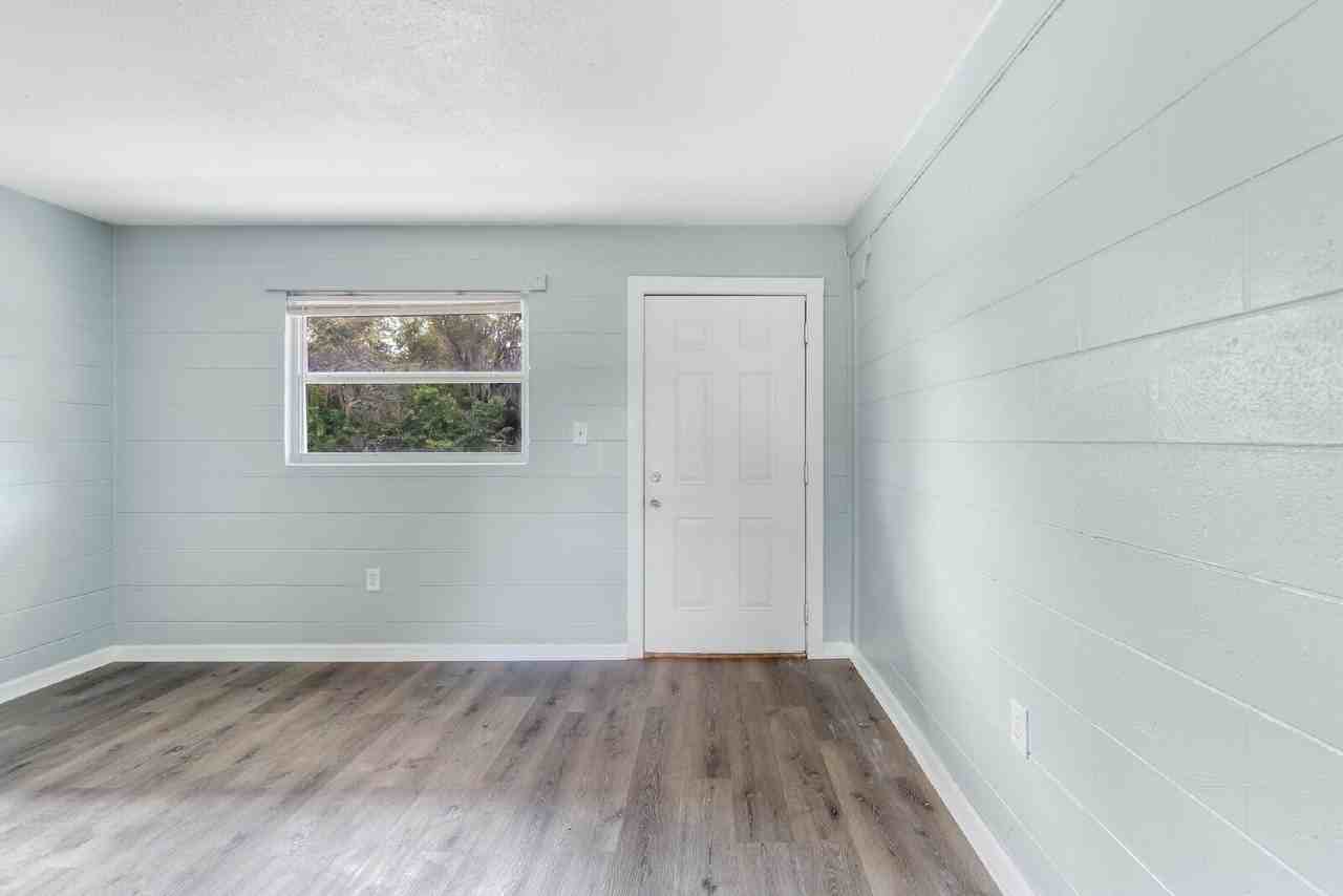 1404 South Deleon Avenue #2 - Photo 4 of 15