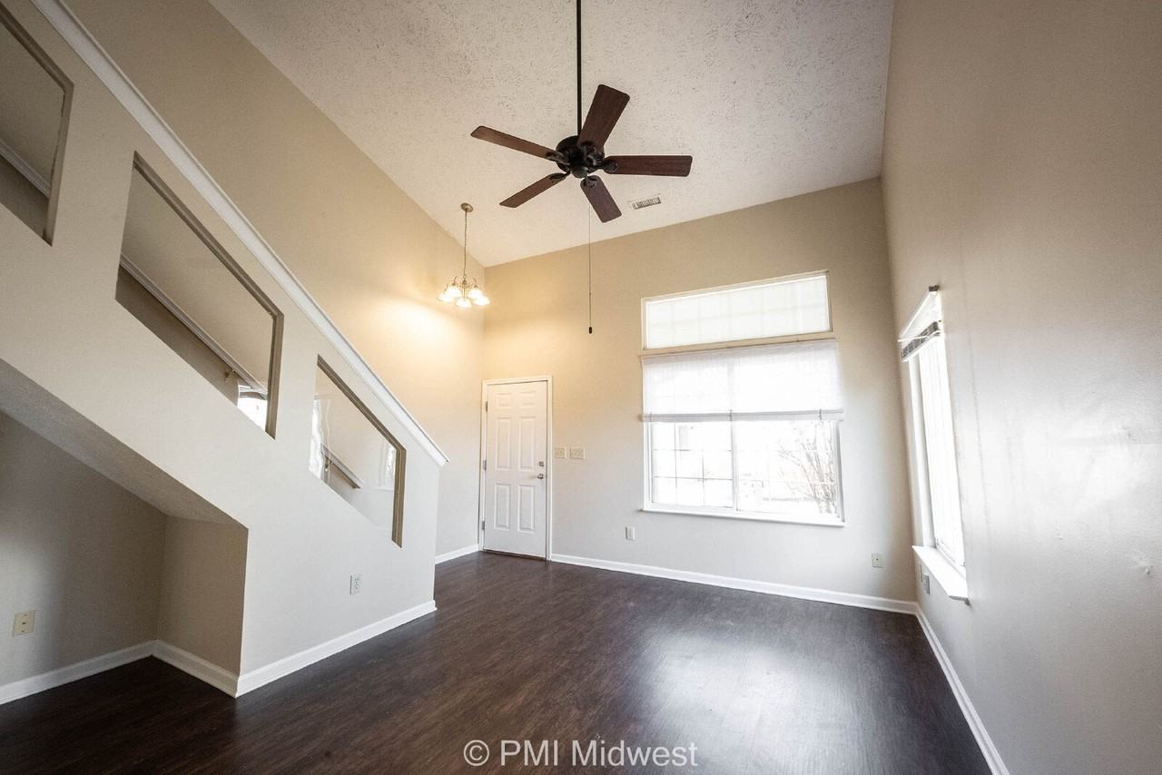 2781 Grand Fir Dr - Photo 3 of 35