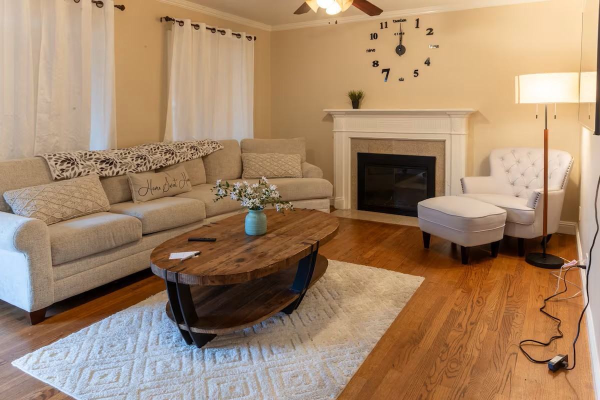 1424 Keoncrest Ave - Photo 6 of 31