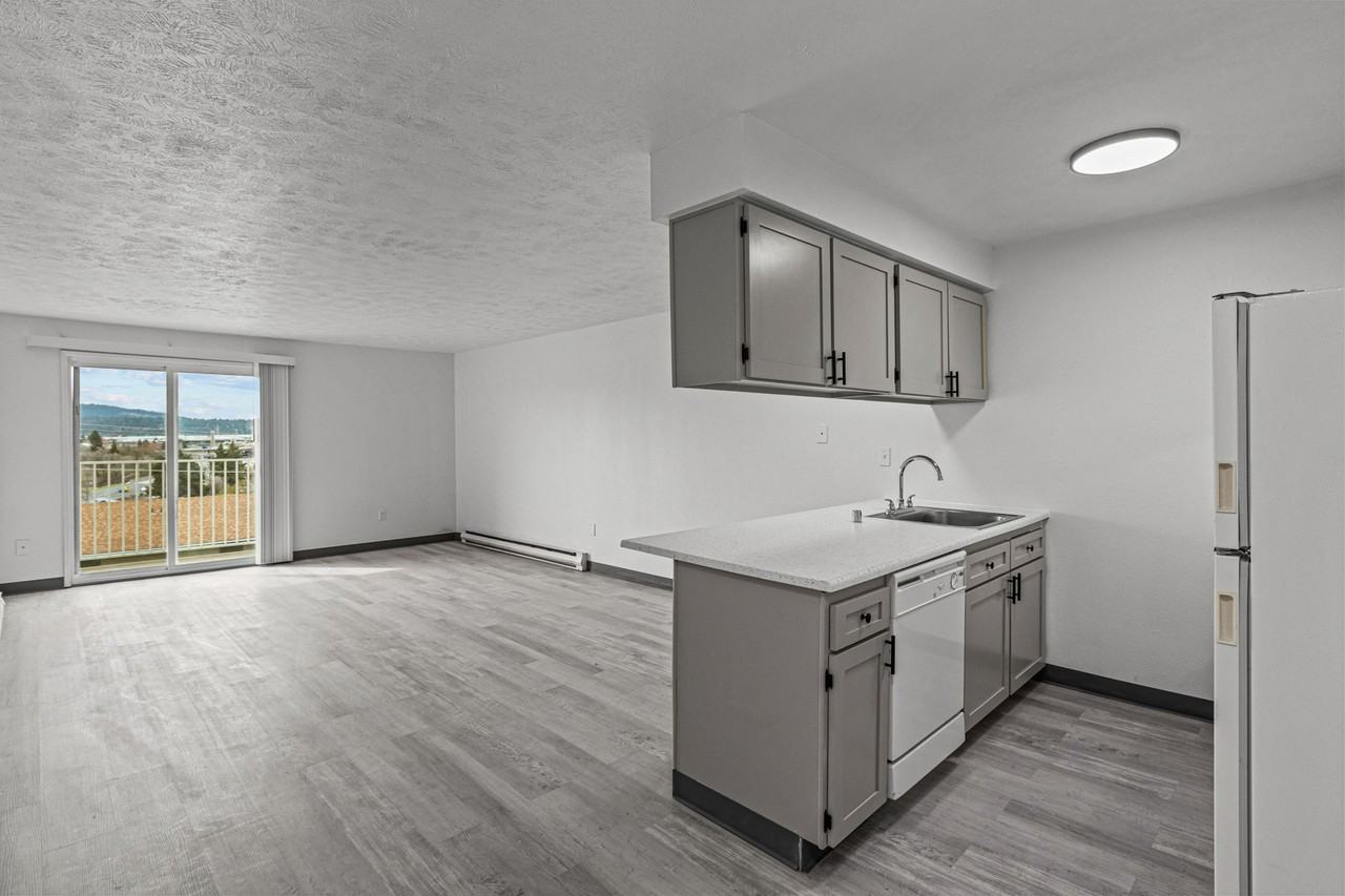 Cedar Green Apartments - Photo 2 of 24