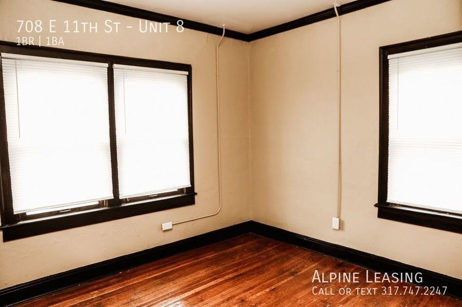 708 E 11th St #8 - Photo 3 of 12