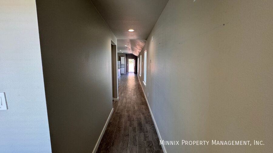 4602 125th St - Photo 3 of 27