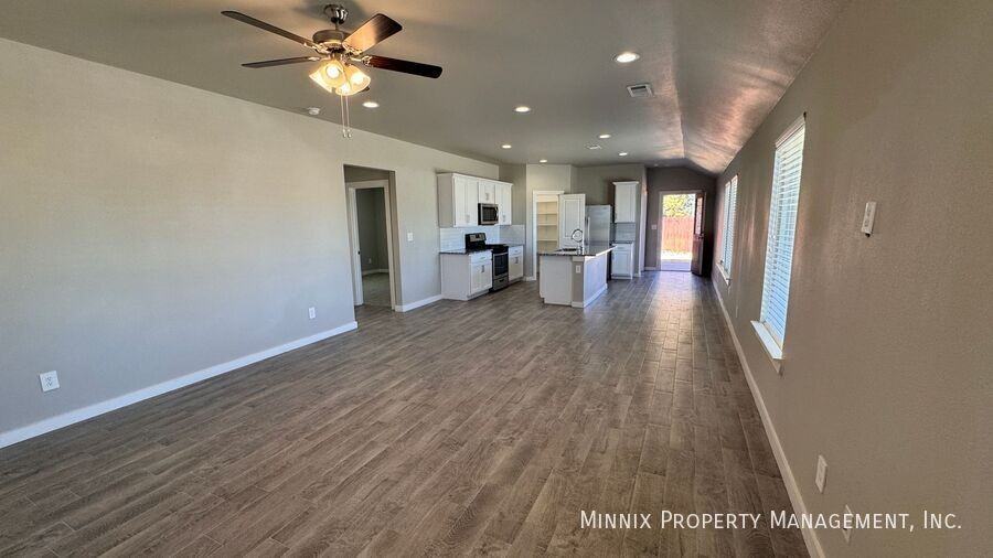 4602 125th St - Photo 4 of 27