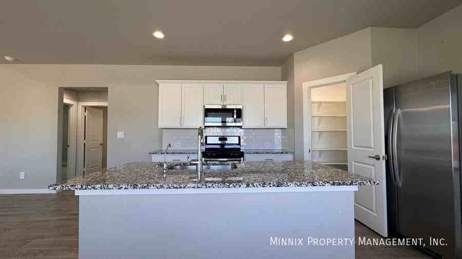 4602 125th St - Photo 5 of 27