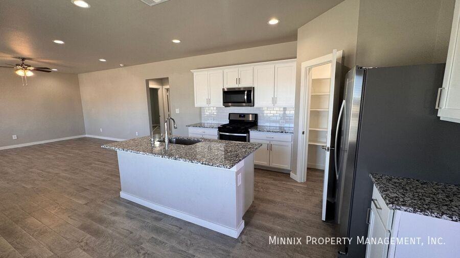 4602 125th St - Photo 7 of 27