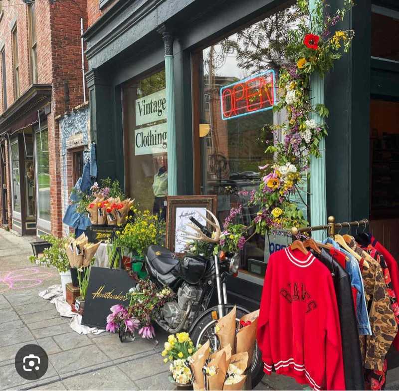 19 Lafayette Ave - Photo 4 of 16