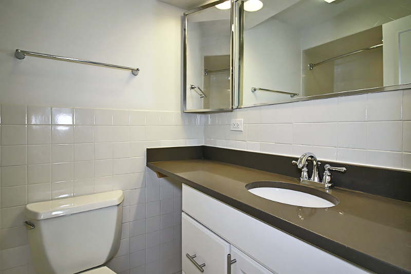 188 E Chestnut St - Photo 5 of 11