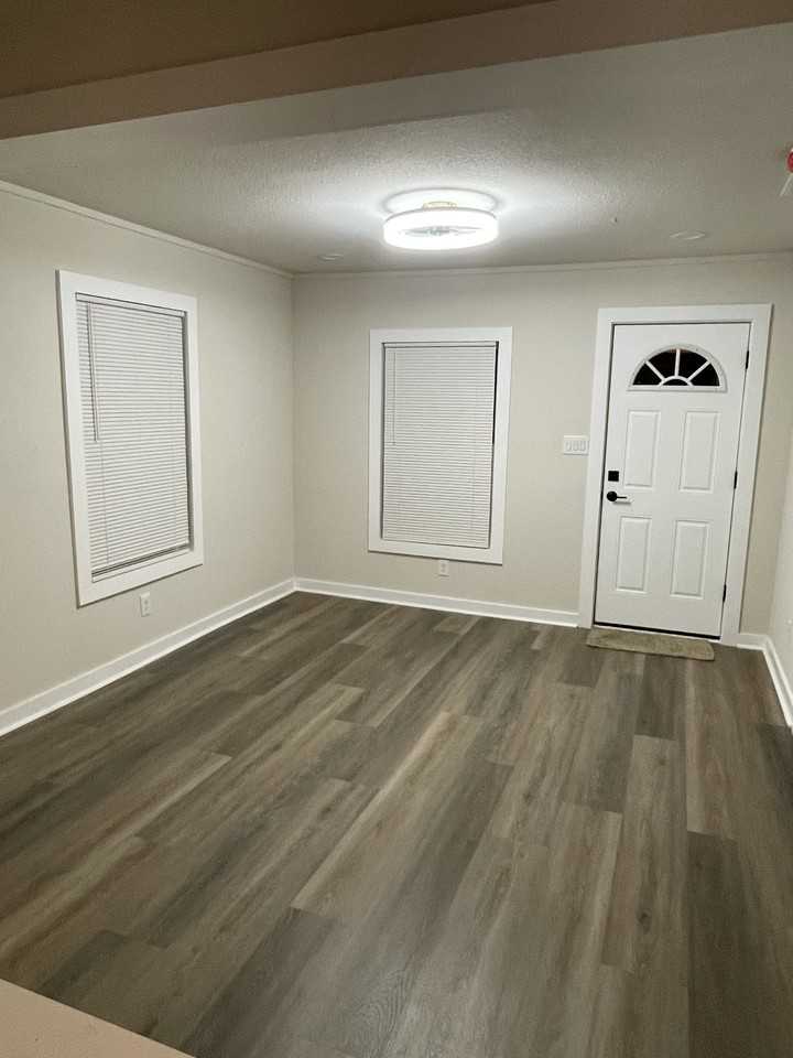 5209 Kilpatrick Ave #NA - Photo 7 of 12