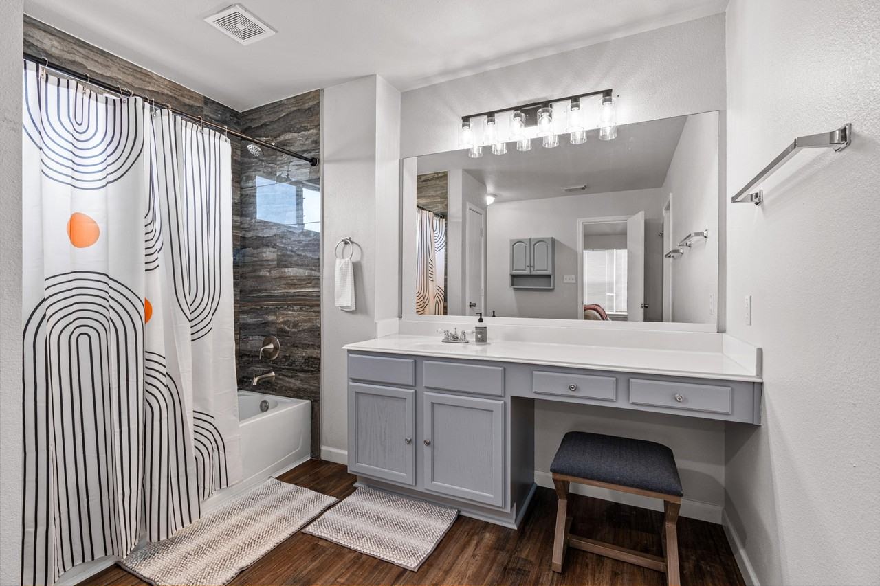 Coppergate - Photo 7 of 16