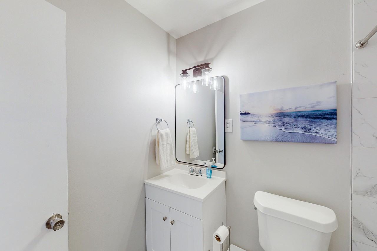 Chevy Chase Ln - Photo 4 of 16