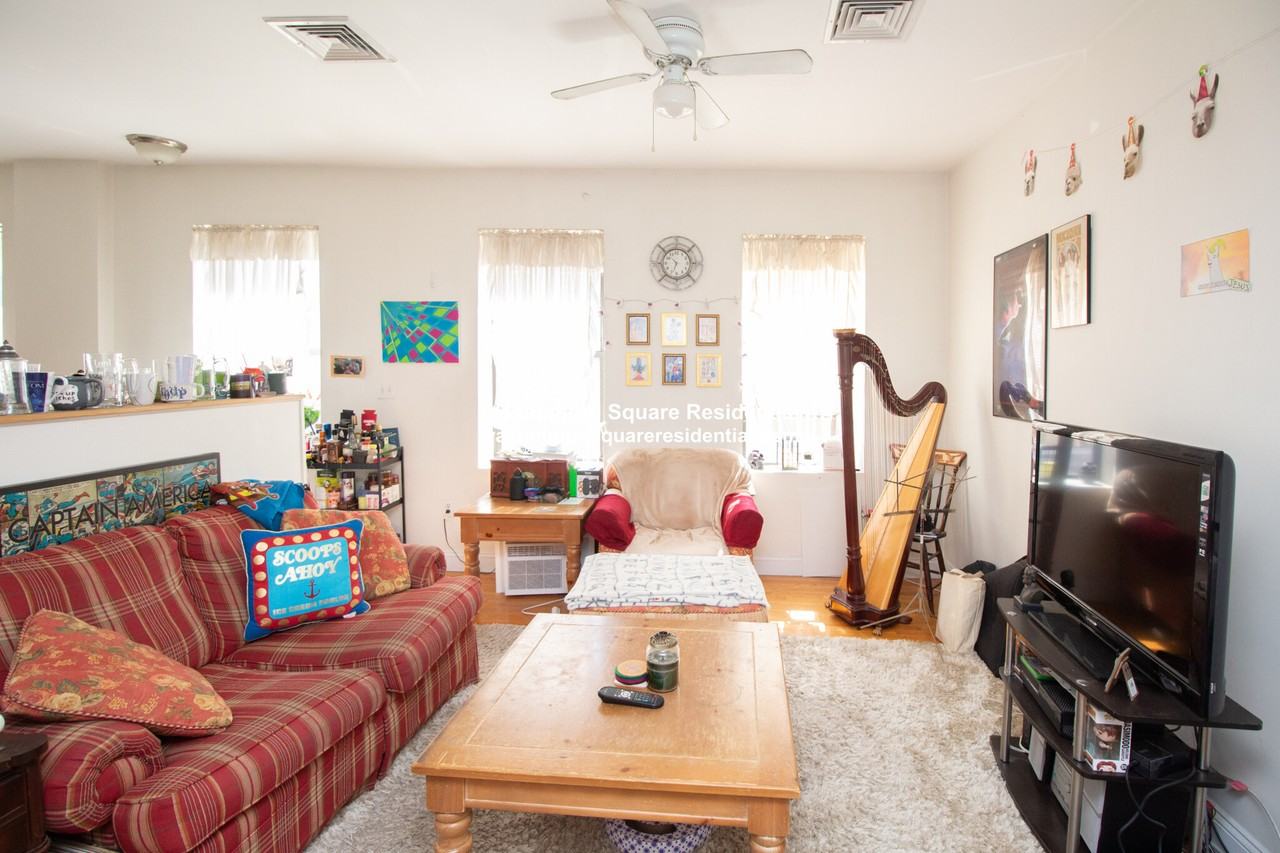 246 Market St #1 - Photo 2 of 7