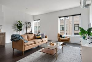 featured image of 1980 N Milwaukee Ave