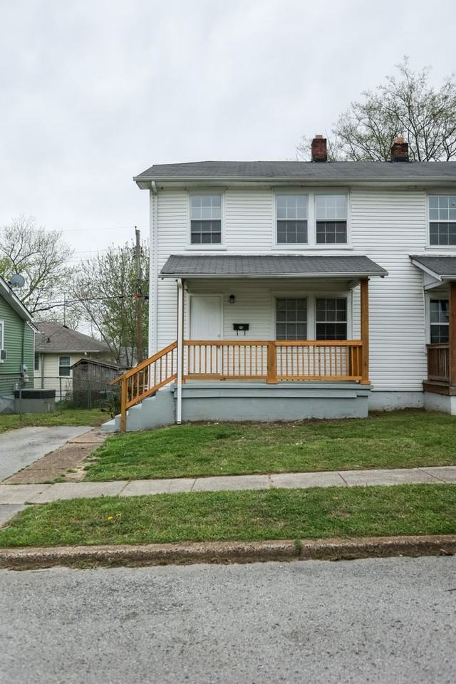 1312 Berry St - Photo 2 of 24